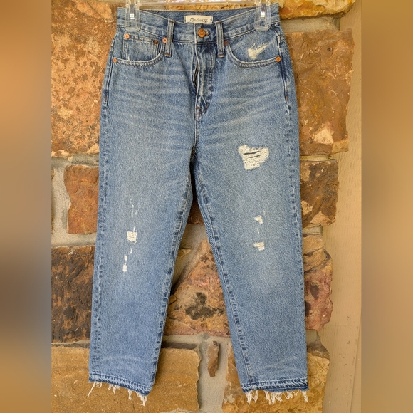 Madewell Denim - Double frayed madewell classic straight Jean size 25 excellent condition 👖